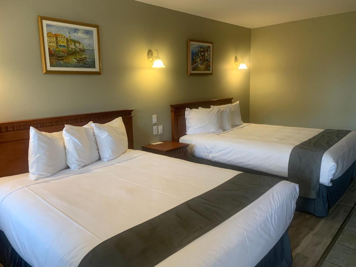 Hotel And Suites Les Laurentides Saint-Sauveur-des-Monts 外观 照片