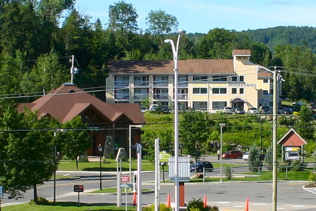 Hotel And Suites Les Laurentides Saint-Sauveur-des-Monts 外观 照片